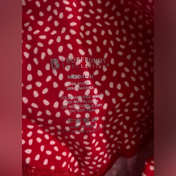 Buff Bunny ❤️ Legacy Salsa Red Speckle Shorts ❤️ NEW, Never worn! 🔥 Medium - Picture 7 of 9